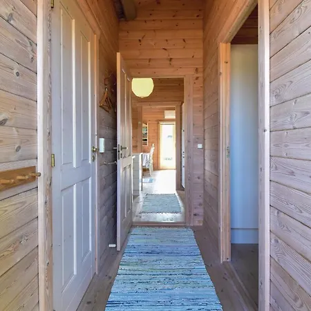 Two-bedroom In Semesterbostad *